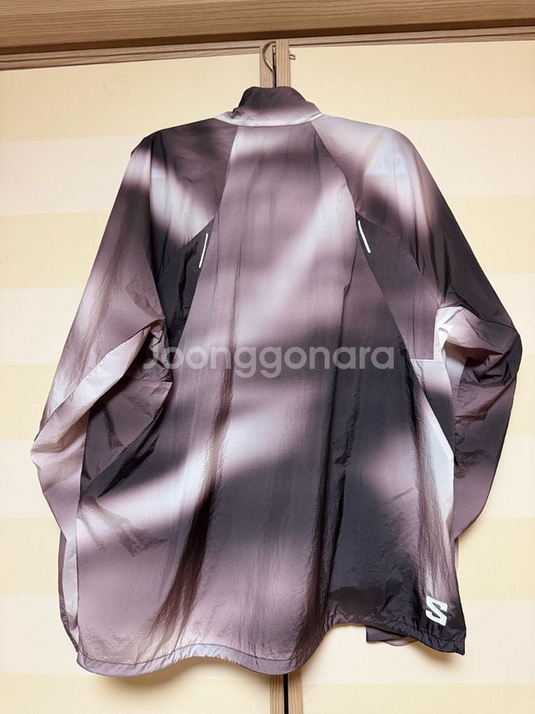 살로몬 바람막이 L--6