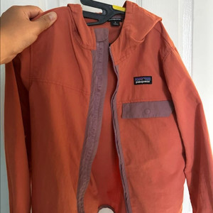 파타고니아 키즈 바람막이 s