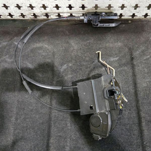 투스카니 도어록 액츄에이터 조수석 팝니다 이미지