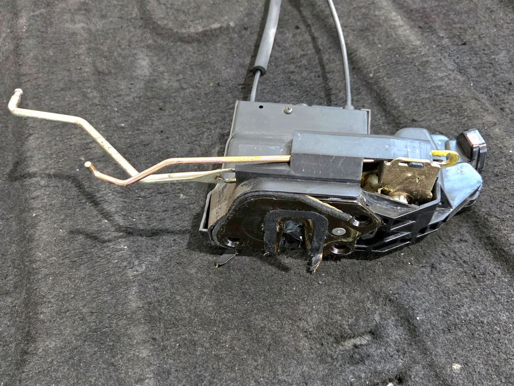 투스카니 도어록 액츄에이터 조수석 팝니다 이미지