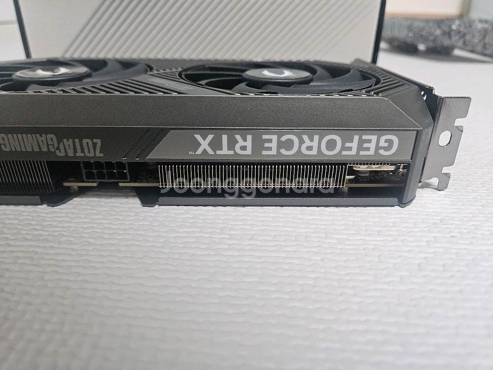 조텍 GAMING 지포스 RTX 5060Ti 16G--5