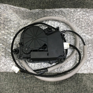 BMW5 F10 트렁크 액츄에이터 51247273752