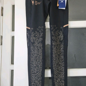 뉴발란스 레깅스