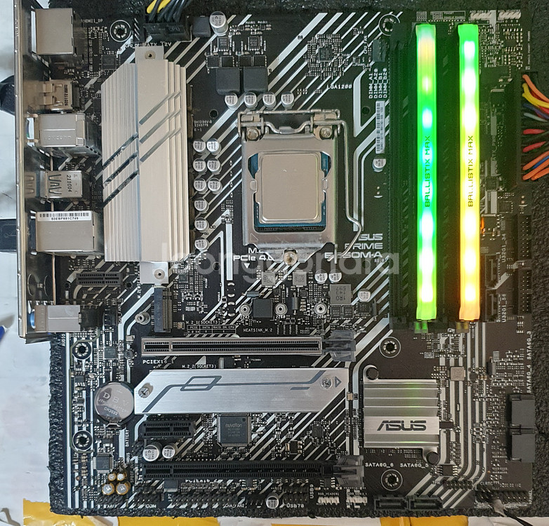 반본체 i7 11700k+보드+ram--0