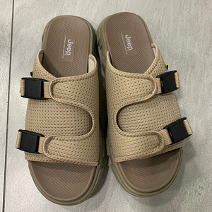 새상품: 지프 샌들형 슬리퍼 270사이즈 JEEP