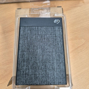 씨게이트 ULTRA TOUCH 리퍼 새상품 1TB