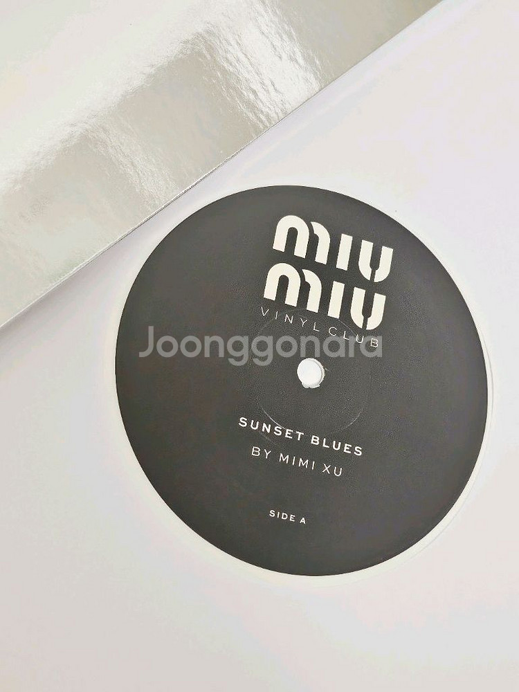 미우미우 VINYL CLUB LP판--1