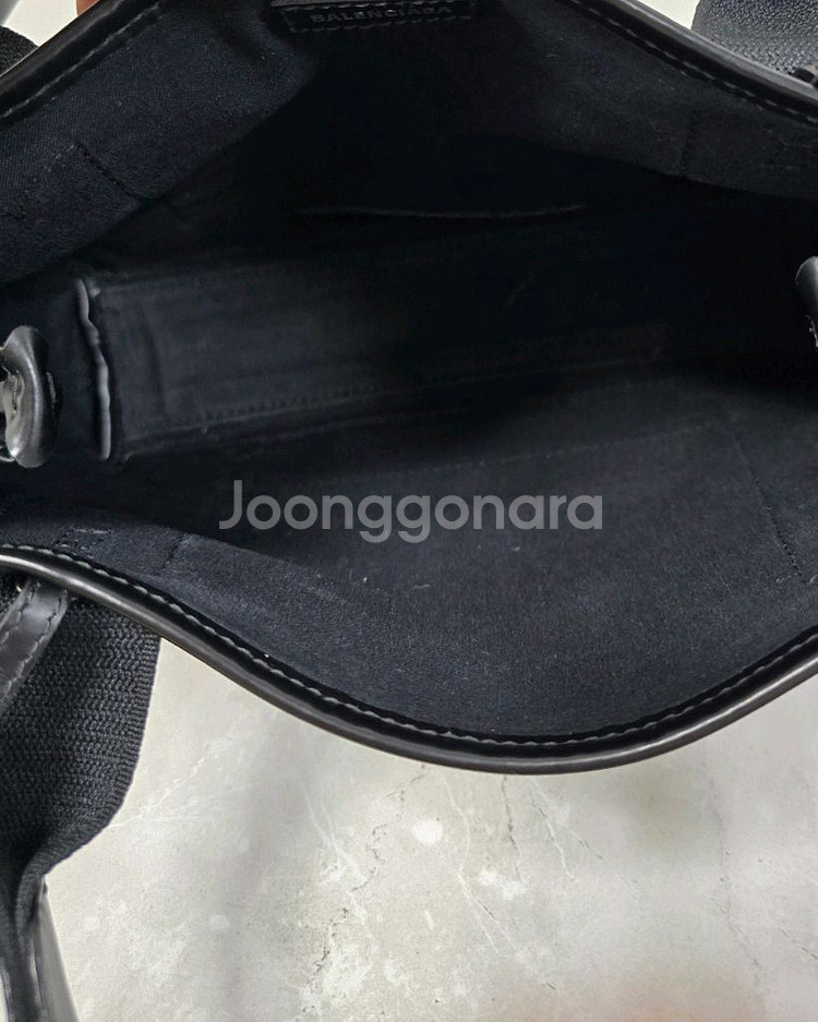 발렌시아가 카바스 토트백 xs--8