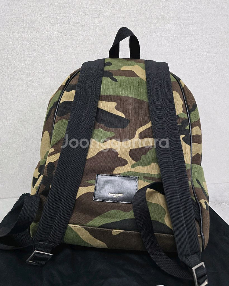 생로랑 밀리터리 백팩--3