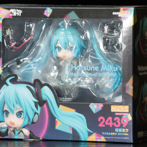 2439 매지컬 미라이 20주년 넨도 팝니다