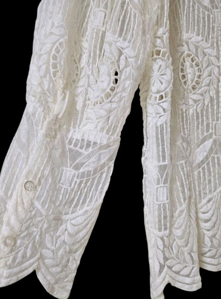 아이보리 시스루 레이스 퍼프 소매 블라우스 55--4