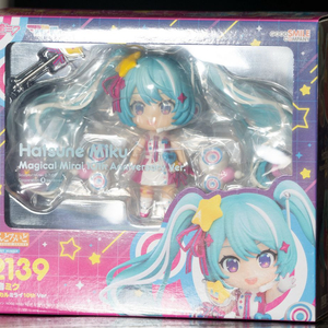 2139 하츠네 미쿠 10주년 매지컬 넨도 팝니다