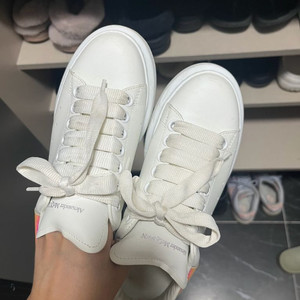 알렉산더맥퀸 오버솔 36사이즈