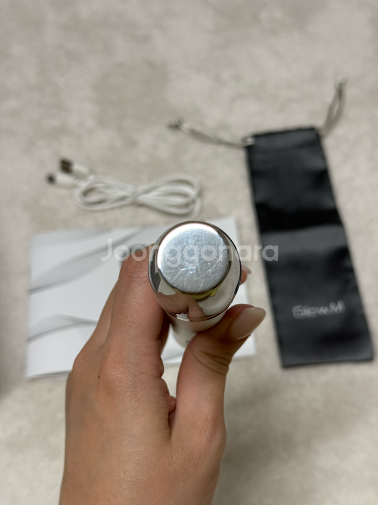 Glow M 글로우엠 부스터소닉 물방울리프팅 기기--3