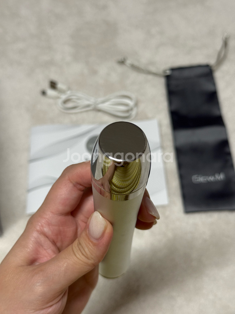 Glow M 글로우엠 부스터소닉 물방울리프팅 기기--4