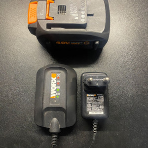 웍스 WORX 40V 배터리 WA3580 + 충전기 이미지