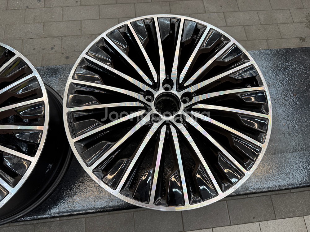 벤츠 E클래스 e450 amg 20인치 순정 마차휠--4
