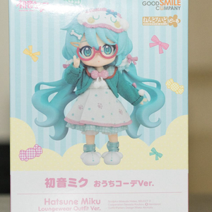 하츠네미쿠 라운지 웨어 아웃핏 넨도로이드돌 팝니다