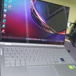 갤럭시북 플렉스 i7.외장그래픽 최고사양 새것컨디션