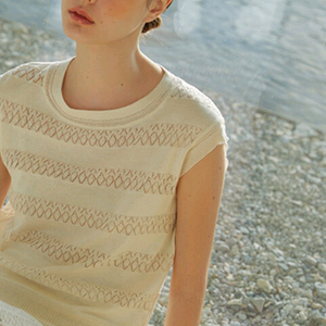 GOBI고비 실크캐시미어 레이스 슬리브리스 탑 이미지