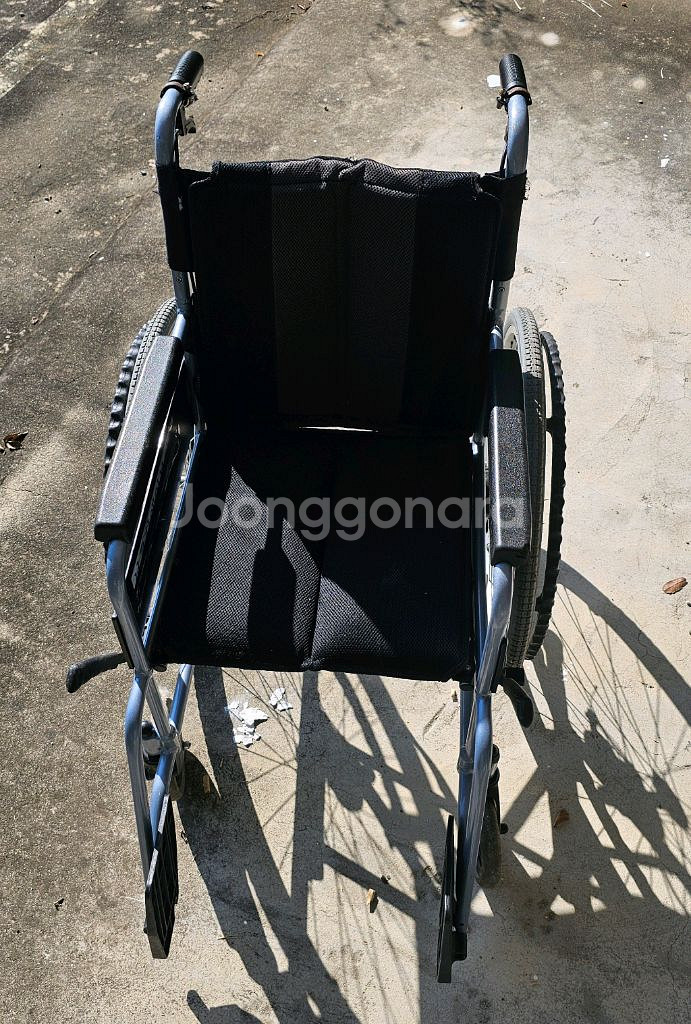 휠체어 팝니다--0