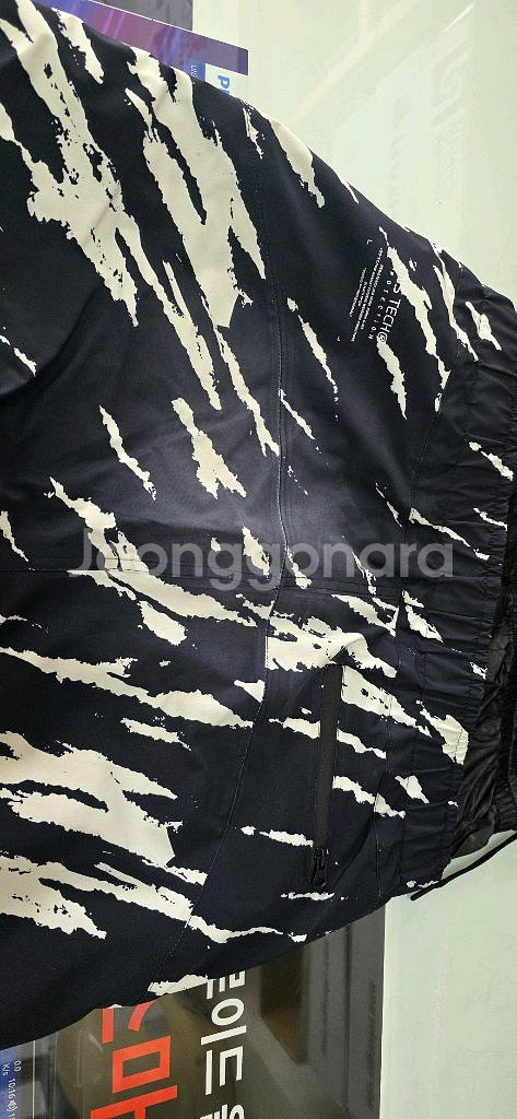 2425엘라스XL 보드복외 여러장 팝니다(카드결제가능)--2