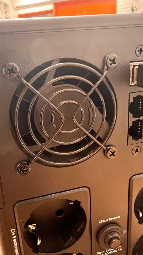 BX1600MI-GR(APC Back UPS 1600V 이미지