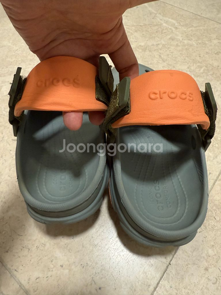 크록스 샌들 (회색) m7 w9 사이즈(260)--2