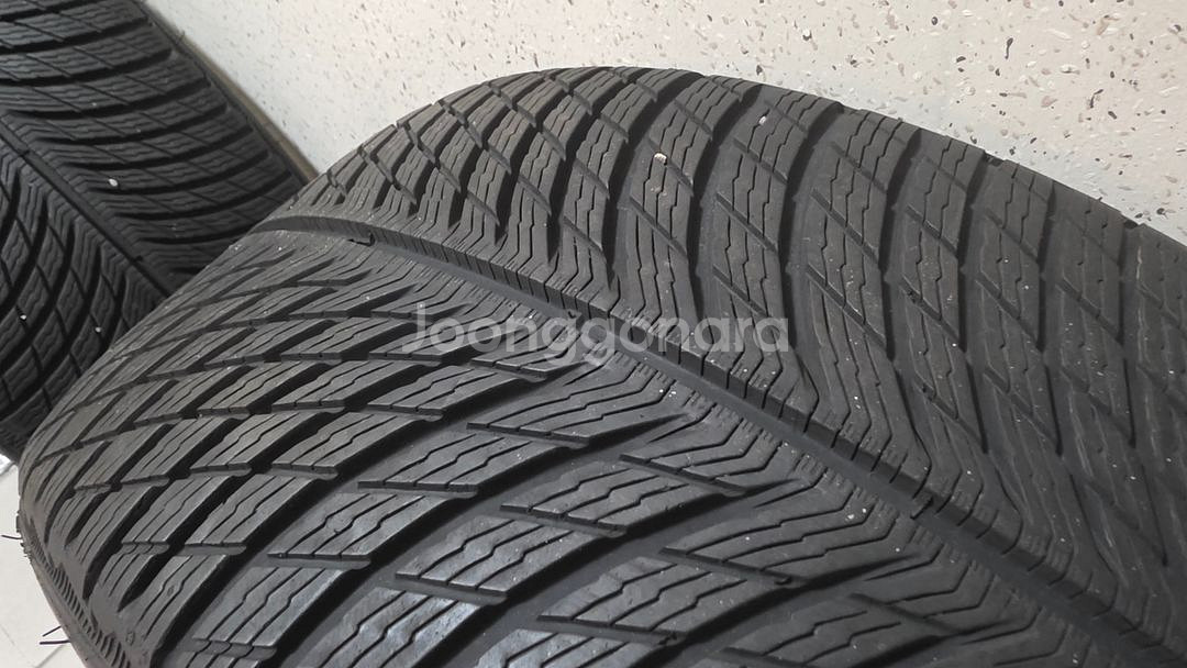 265 35 21 알핀5 윈터타이어 새것 2본 팝니다--2