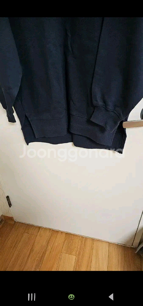 써스데이아일랜드 로고 자수 오버핏 스웻셔츠--4