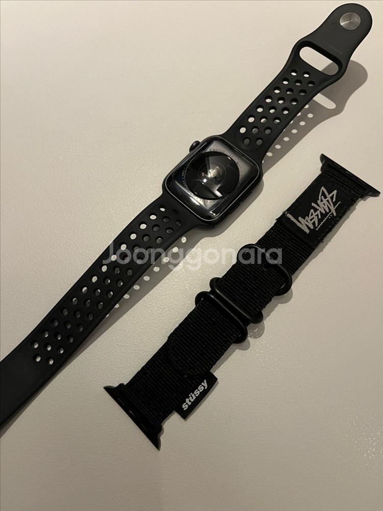 애플워치SE 나이키 44mm + 충전선, 커스텀 스트랩--1