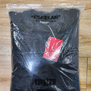 ESEELMI 에씰미 앙고라 니트 새상품 판매합니다