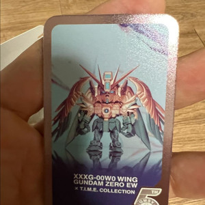 qmsv 5주년 윙건담 팝니다.