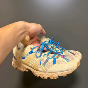 아페쎄 X 아식스 콜라보 젤 소노마 15-50 베이지