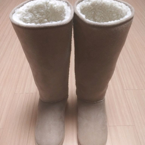 롱 어그부츠 이미지