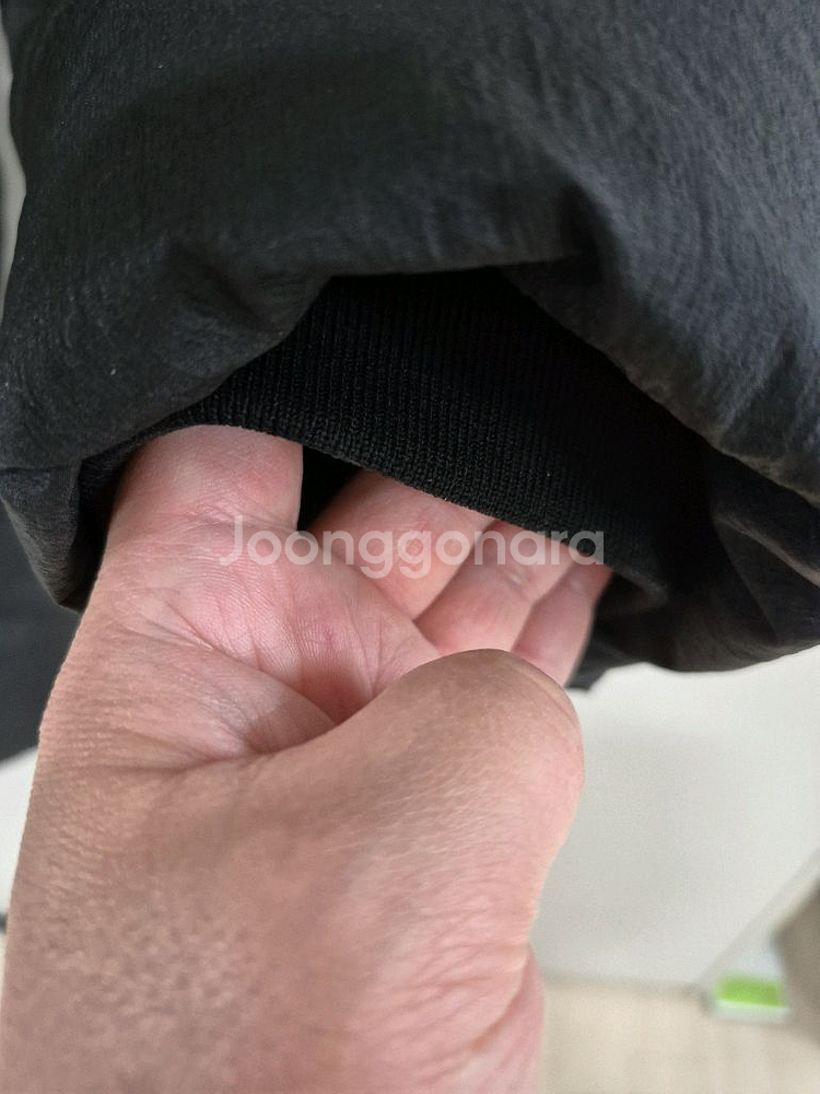 무신사 우먼즈 브라이트 후디드 미들 다운 재킷--6