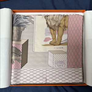 에르메스 대극장 까레(로즈페일)