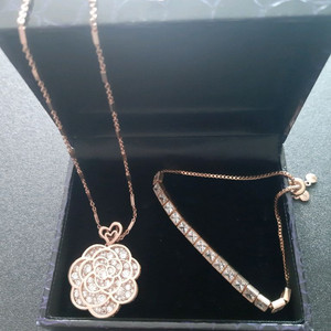 리즈타라 크리스탈 목걸이 팔찌 세트