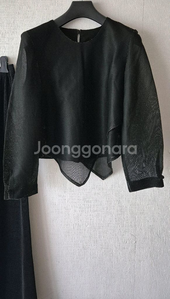 일본제 금빛 블랙블라우스+일본 플리츠팬츠+플리츠탑 일괄--1