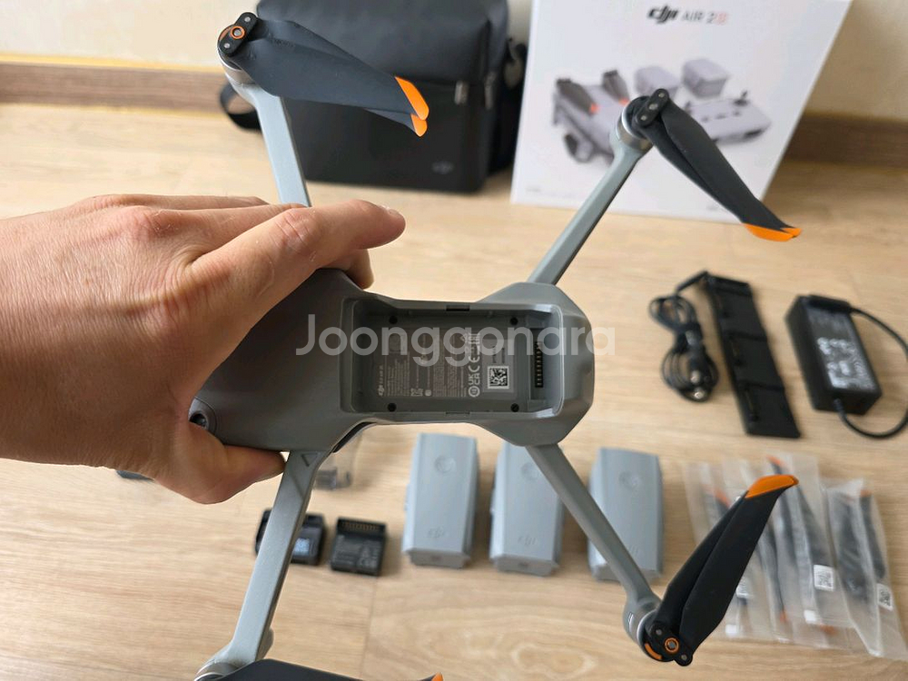DJI 에어2S 플라이 모어 콤보--4