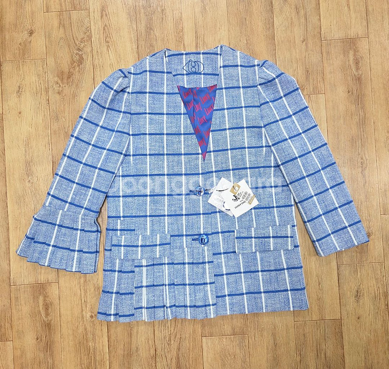 럭키슈에뜨 비대칭 플리츠자켓 프리사이즈 새상품--1