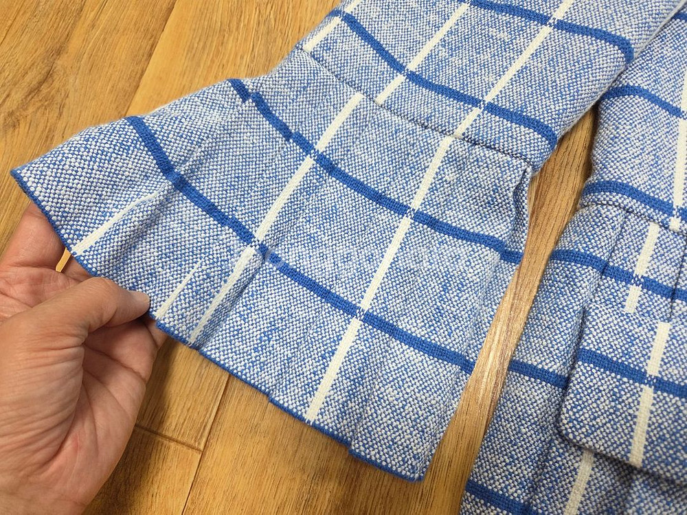 럭키슈에뜨 비대칭 플리츠자켓 프리사이즈 새상품--3