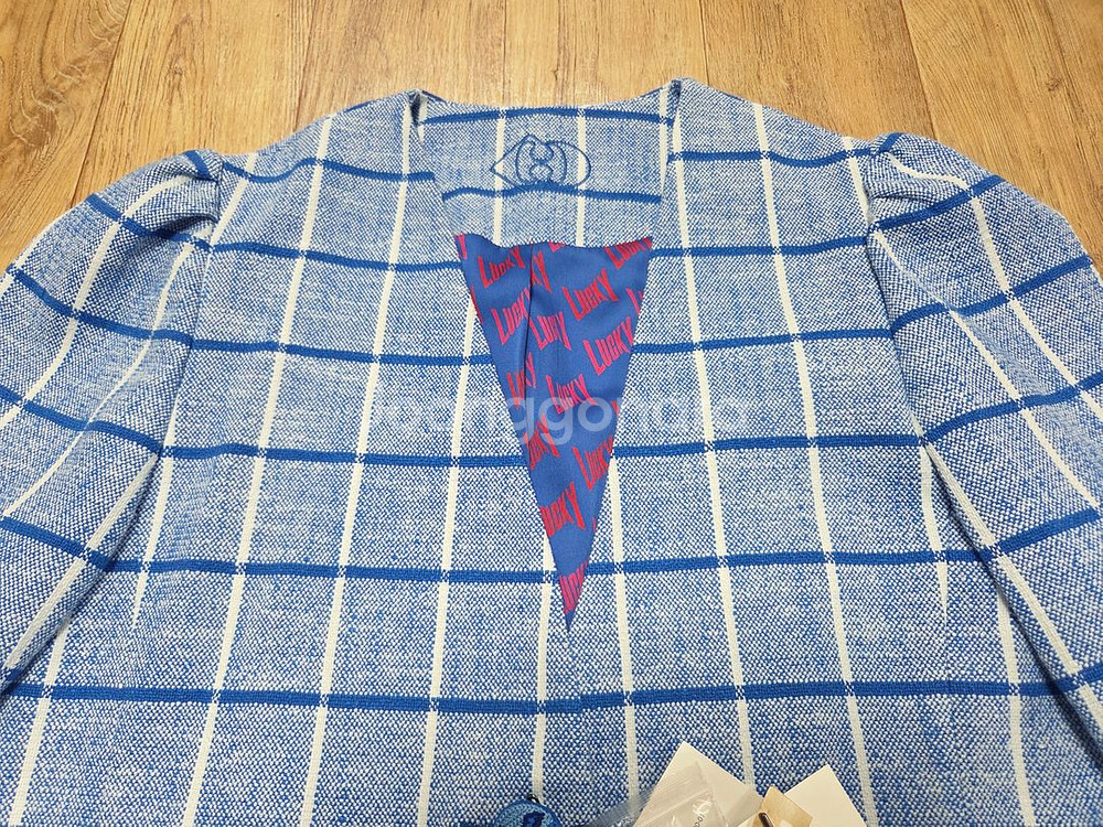 럭키슈에뜨 비대칭 플리츠자켓 프리사이즈 새상품--2