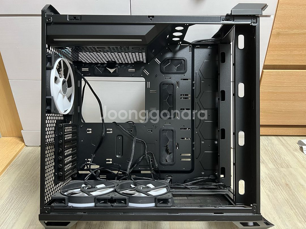 Fractal Design Torrent RGB TG--1