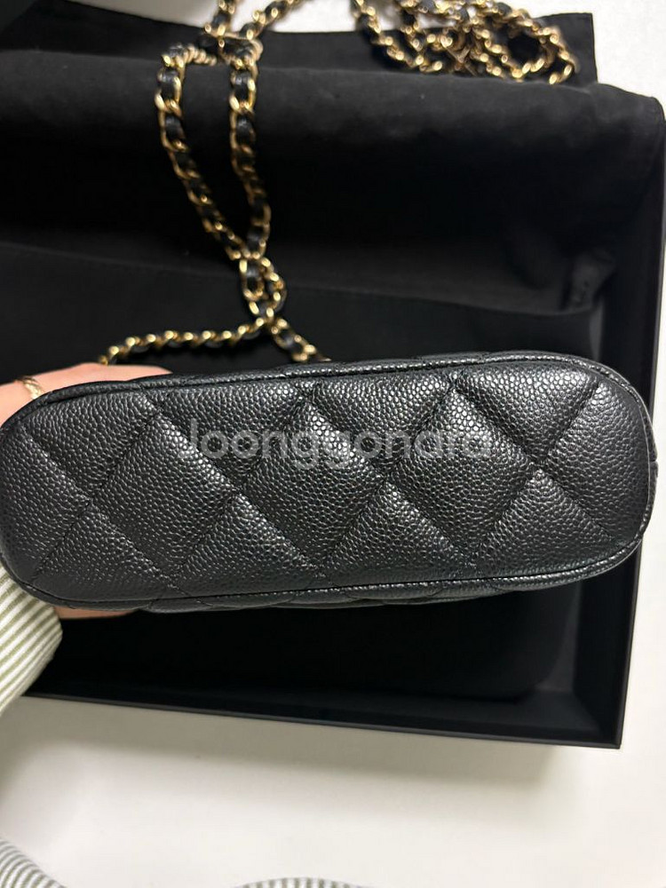 샤넬 하프문 미니백--5