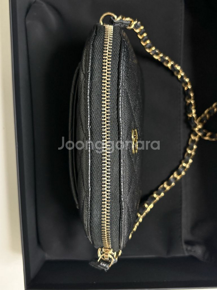 샤넬 하프문 미니백--3