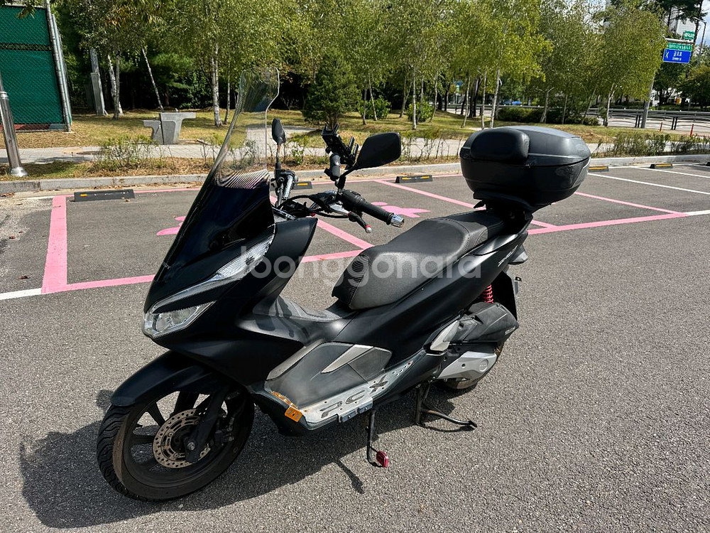 혼다 더뉴 pcx125 19년형 멧블랙컬러 판매합니다--2