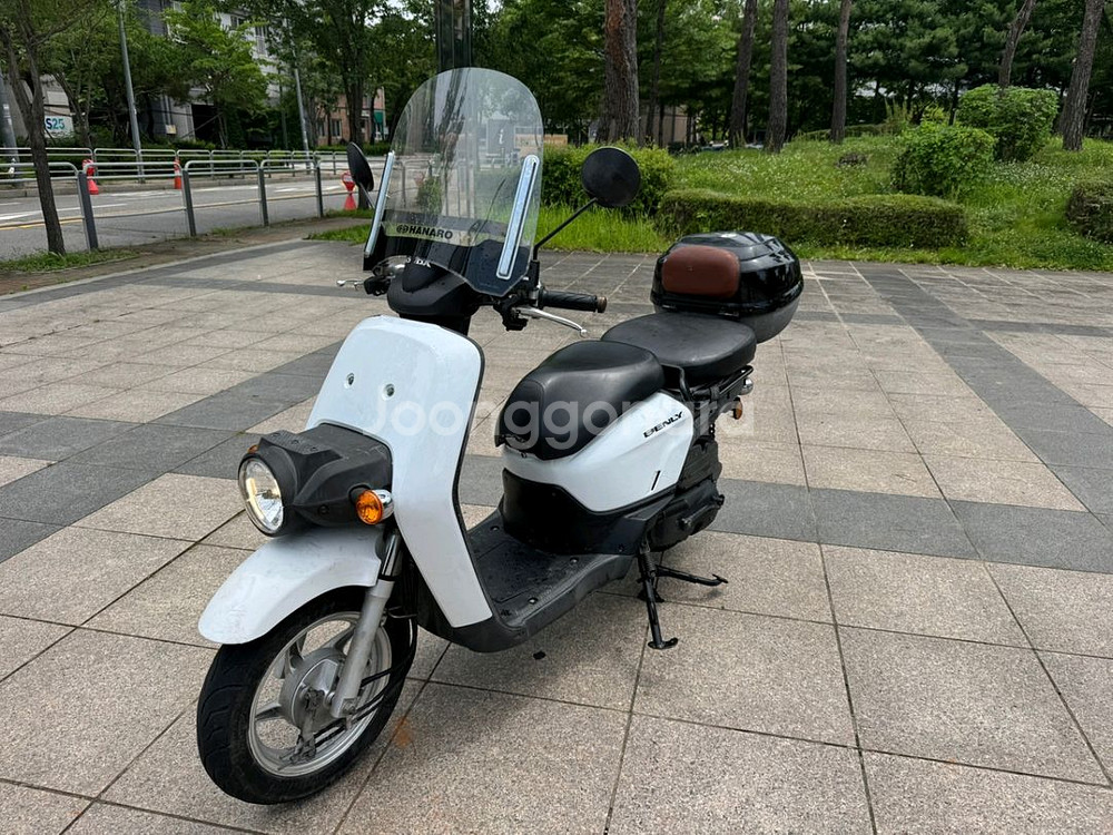 혼다 벤리110 18년형 화이트컬러 1인신조 팝니다--6