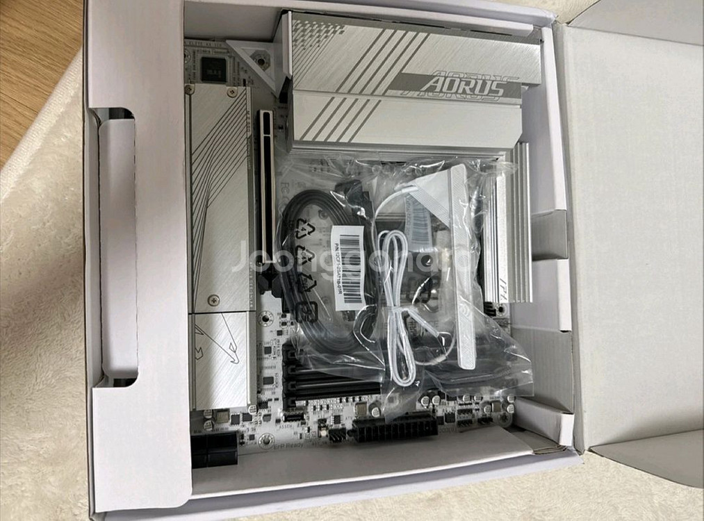 기가바이트 b650m 어로스 엘리트 ax ice 하자품--0