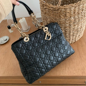 디올 까나쥬 쇼퍼 체인백 (정품)